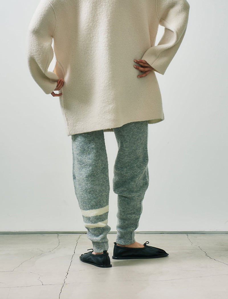 SEAMLESS JOGGER PANTS
