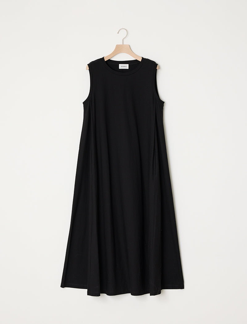 DRY JERSEY SLEEVELESS DRESS